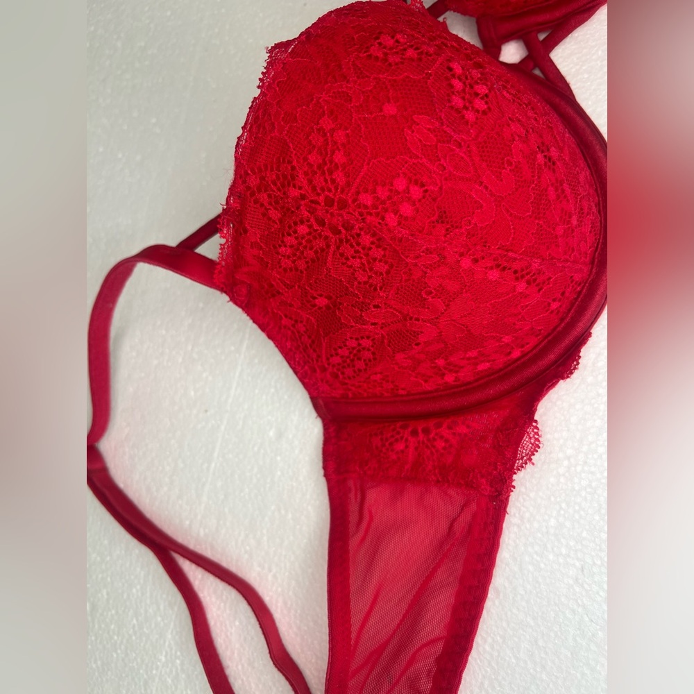 PINK Victoria's Secret Vibrant Red Lace Bra - Picture 5 of 6